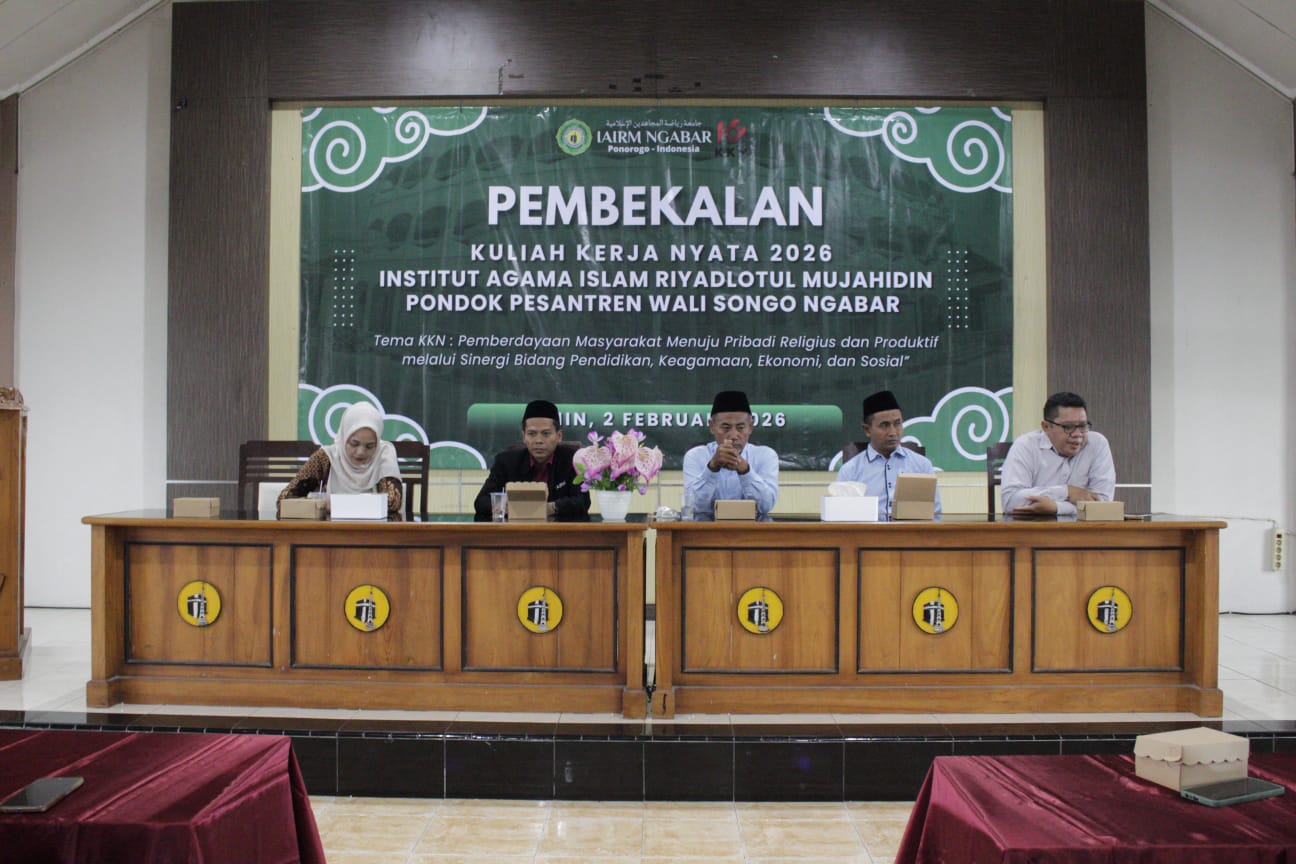 Pembekalan KKN Institut Agama Islam Riyadlotul Mujahidin (IAIRM) Ngabar Ponorogo Tahun 2026