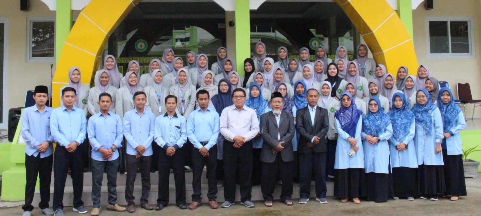 IAIRM Ngabar Gelar Upacara Pemberangkatan Mahasiswa KKN di Desa Kori, Sawoo